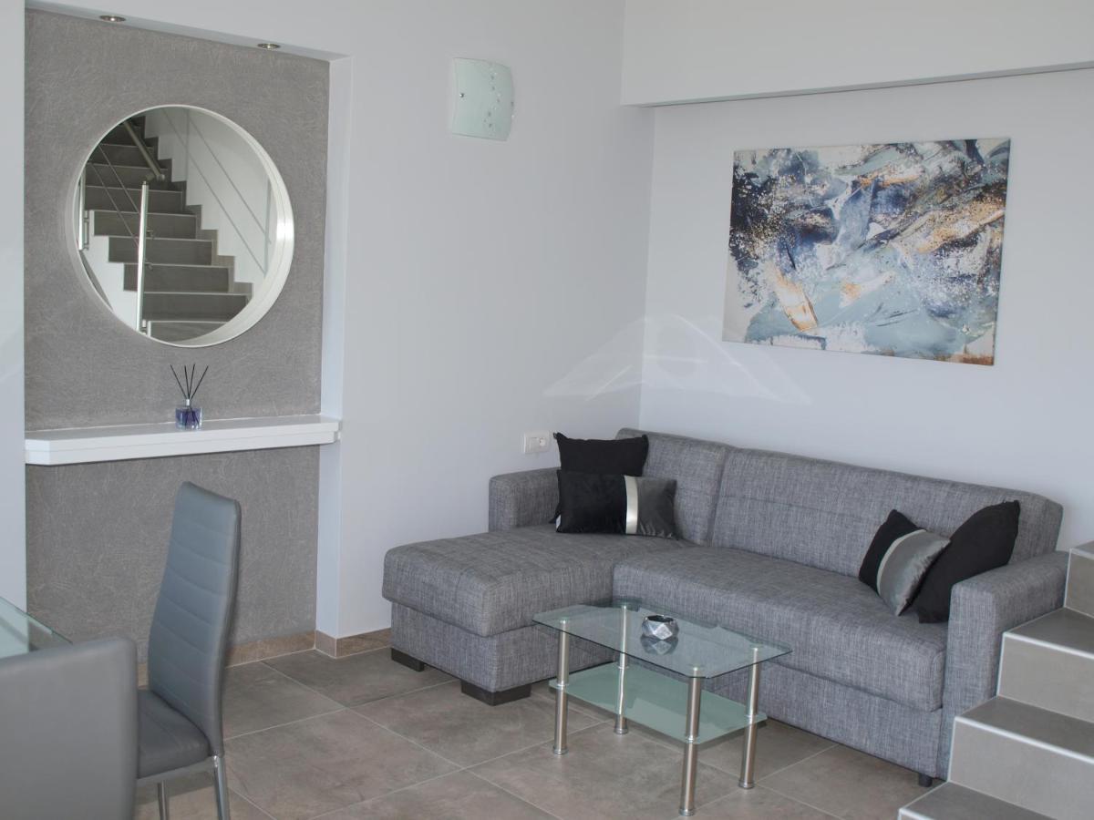 Attic Apartments Агия Анна Екстериор снимка