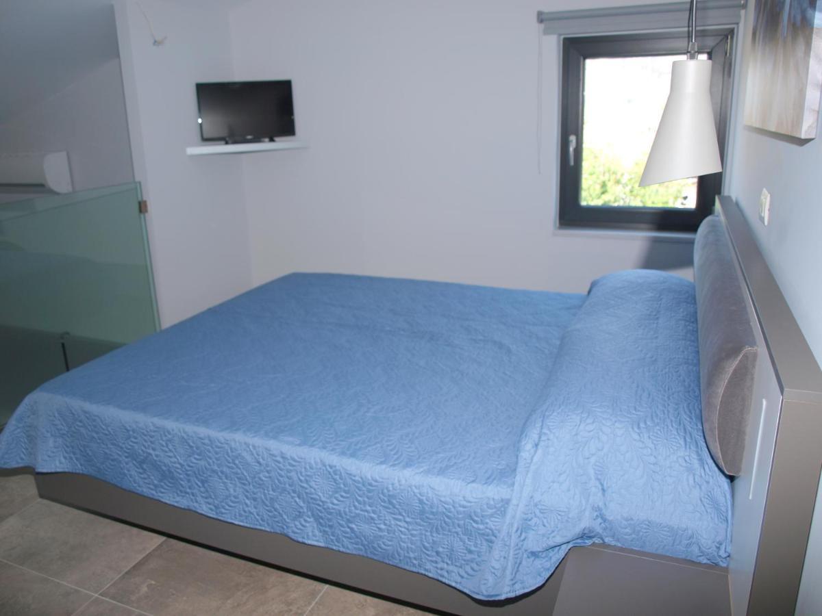 Attic Apartments Агия Анна Екстериор снимка