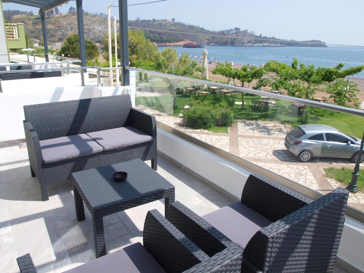 Attic Apartments Агия Анна Екстериор снимка