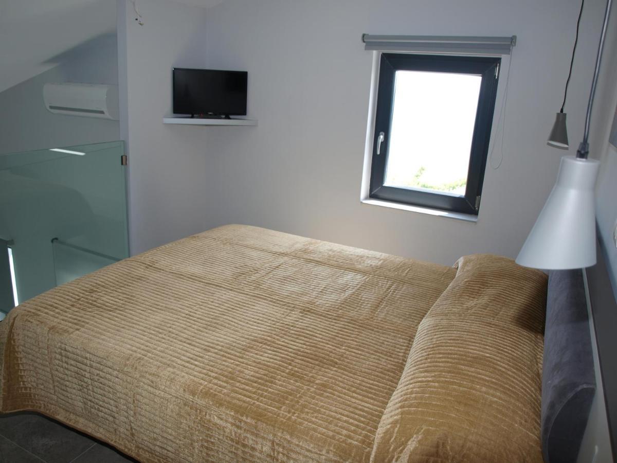 Attic Apartments Агия Анна Екстериор снимка