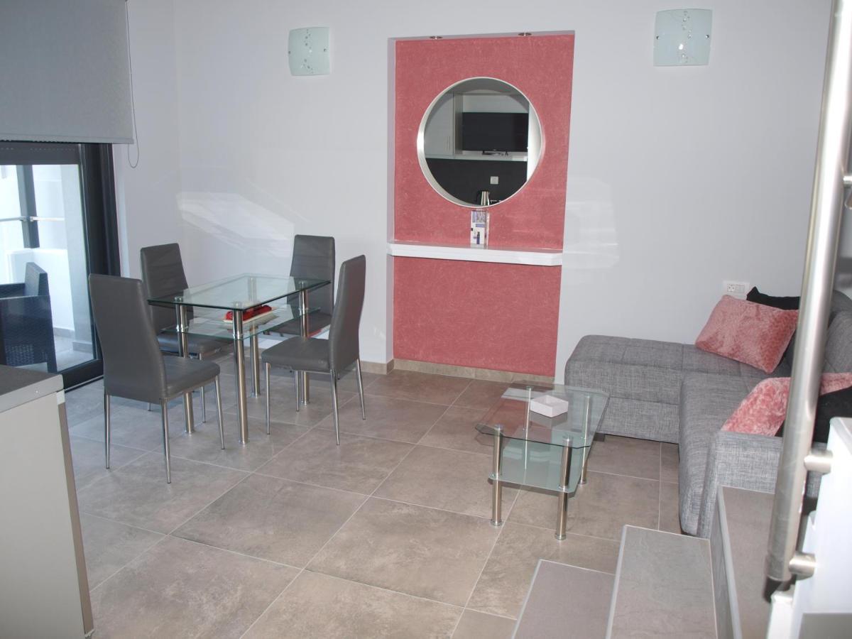 Attic Apartments Агия Анна Екстериор снимка